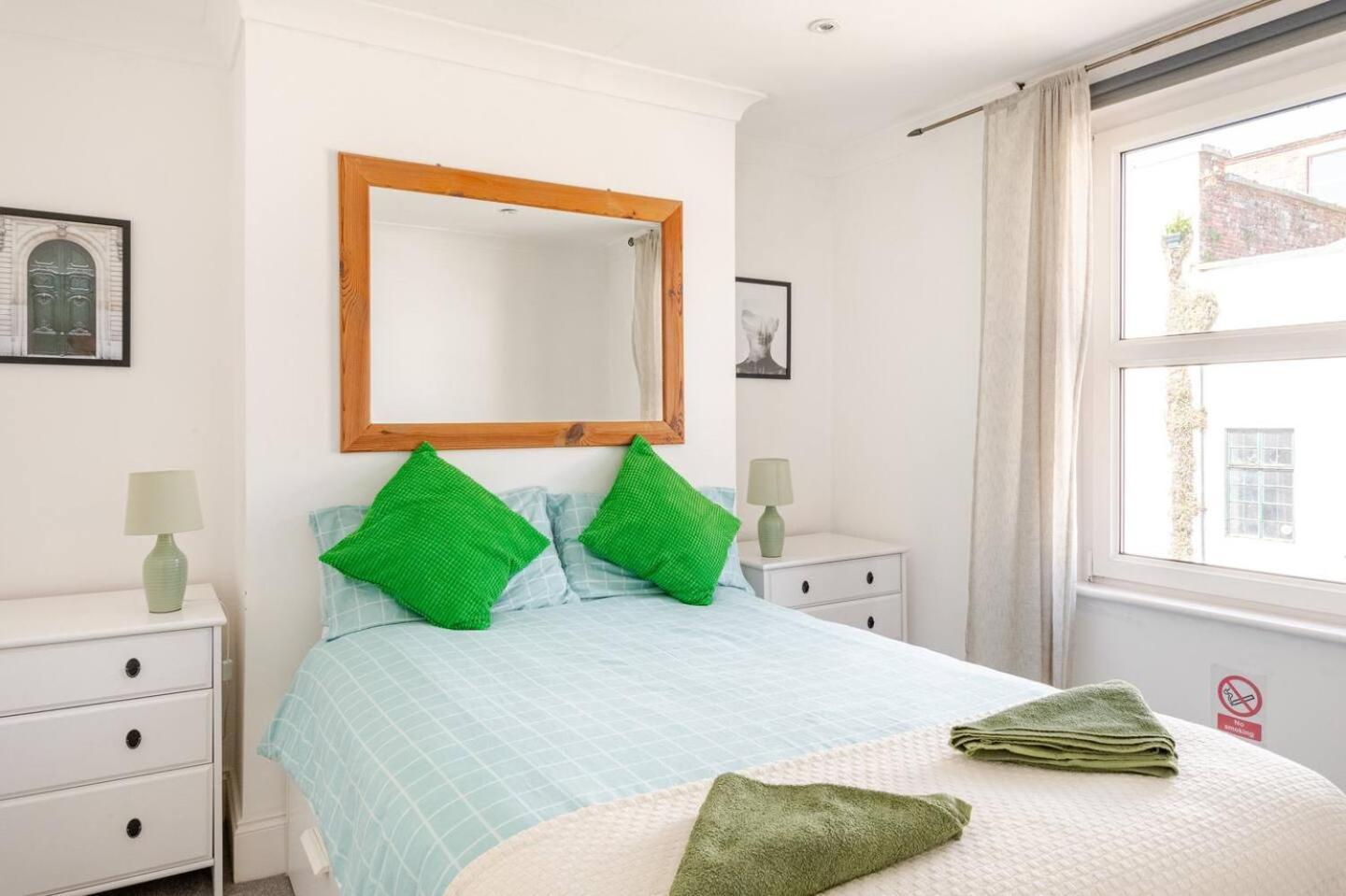 Castle View 2 Bedroom Apartment In Town Centre Hastings Exterior photo